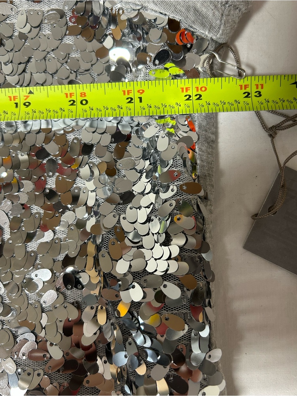 Jennifer Lopez XL Silver Sequin Front Gray Short Sleeve Top NWT - Picture 9 of 11